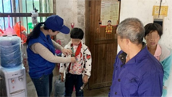 金秋送暖，湖南省慈善總會走訪貧困精神障礙患者